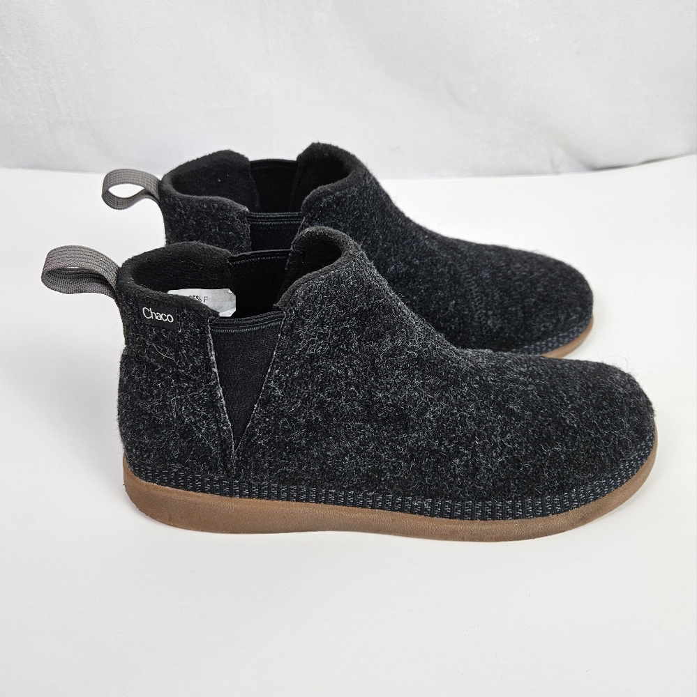Chaco Revel Chelsea Boot Size 9.5 Grey  House Slipper